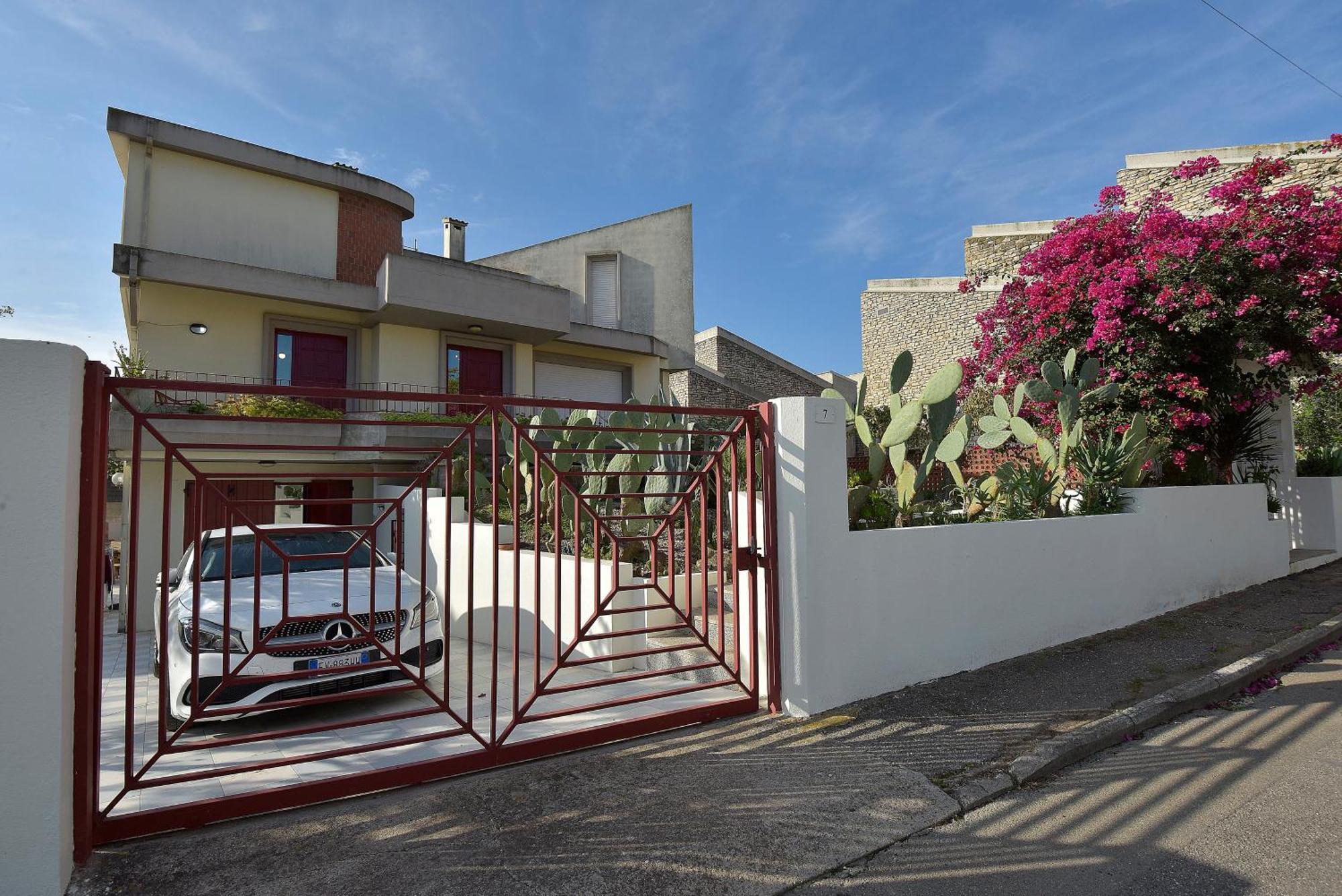Villa Isola Bella - Costa Verde Mogoro Exterior photo